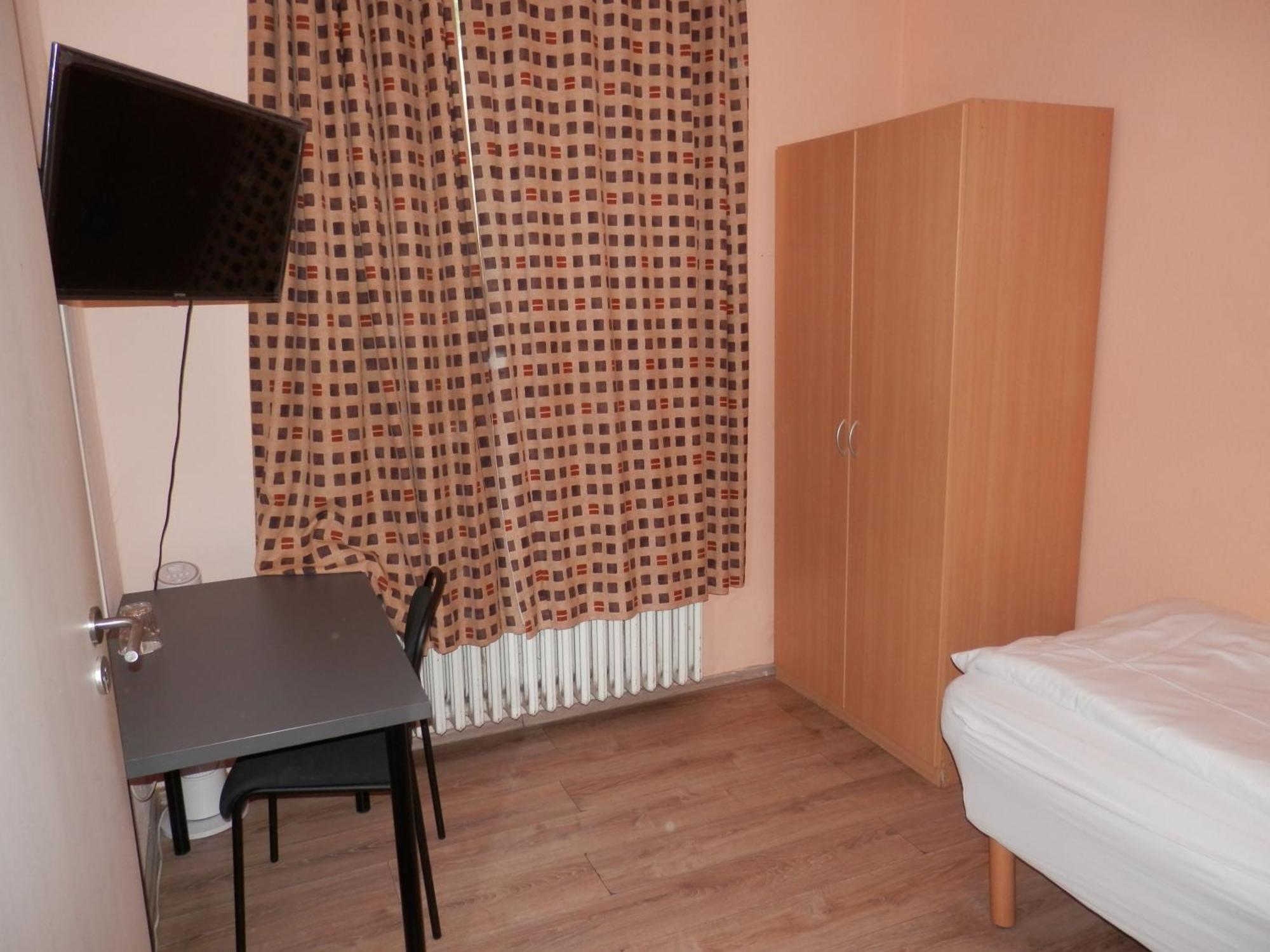 Relax Hotel-Ludwigshafen Esterno foto